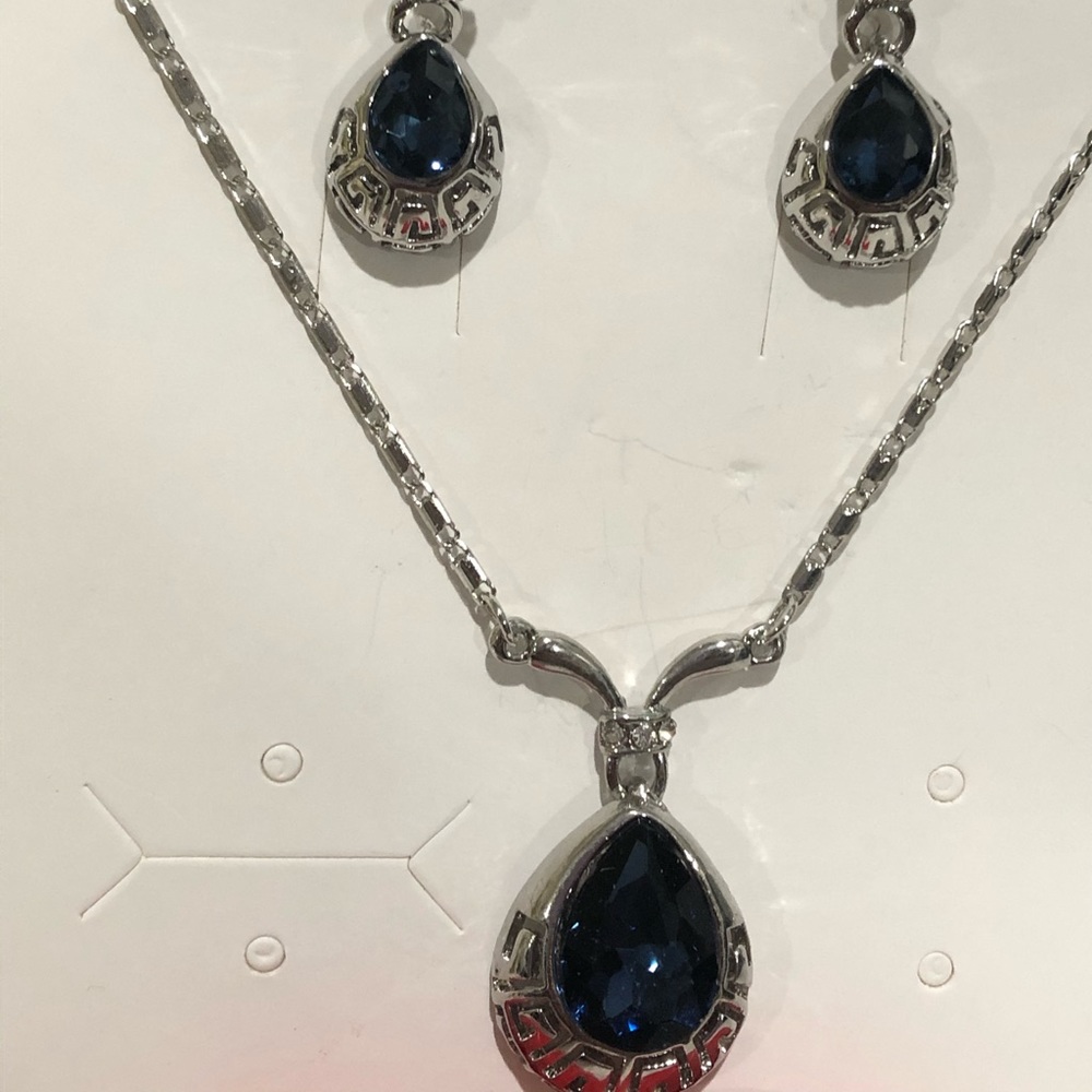 Fine fashion silver necklace set
